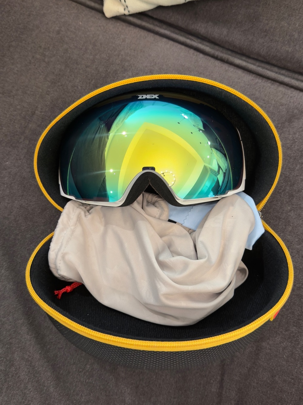 Dex Snow Goggles with Green-Yellow Mirrored Lens and White Frame